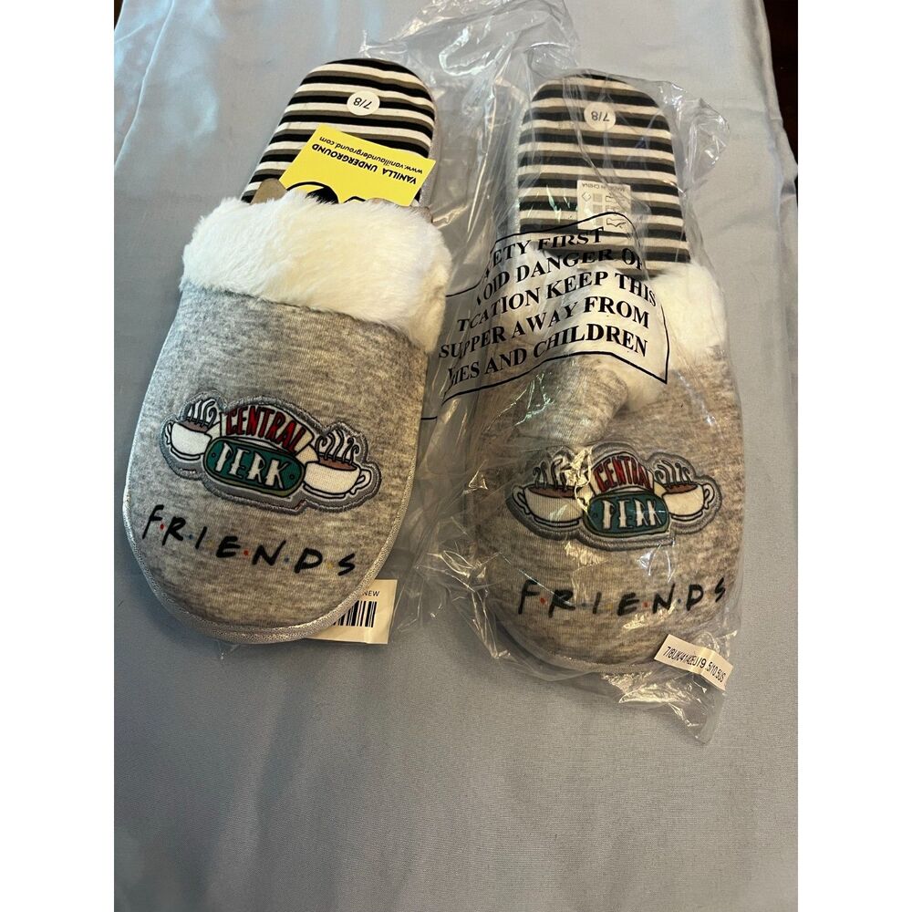 Official FRIENDS Central Perk Women’s Fluffy Slippers NWT Size 7/8 (UK 5/6) New